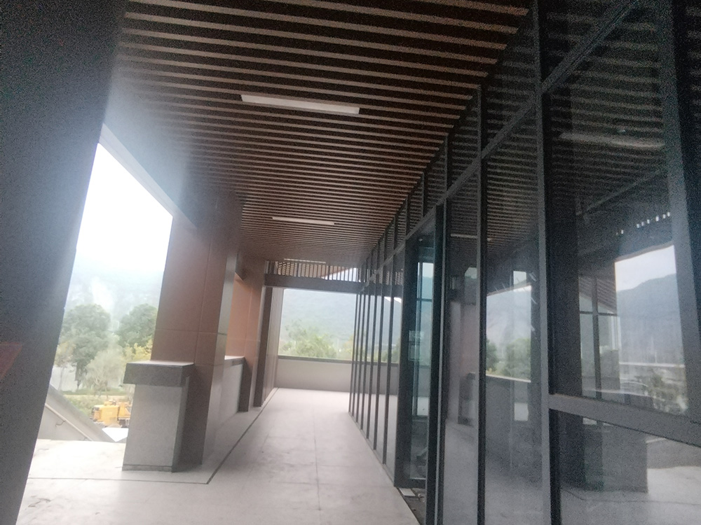 磁湖和乐园商业街土建及室内外装修工程