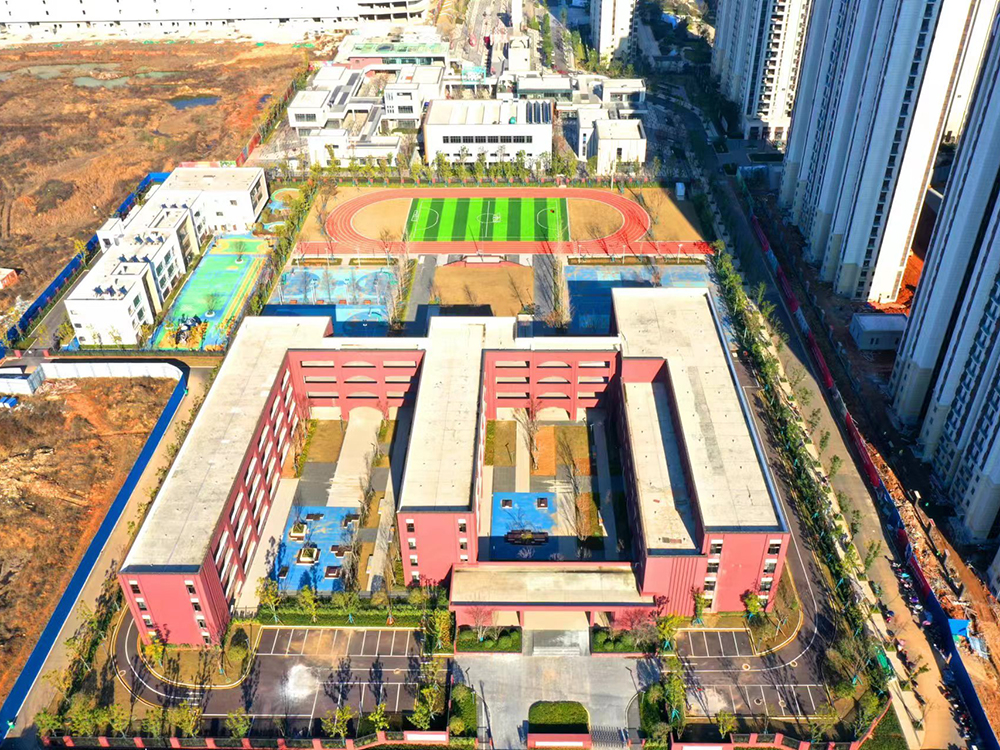 黄金山实验小学报告厅装修工程