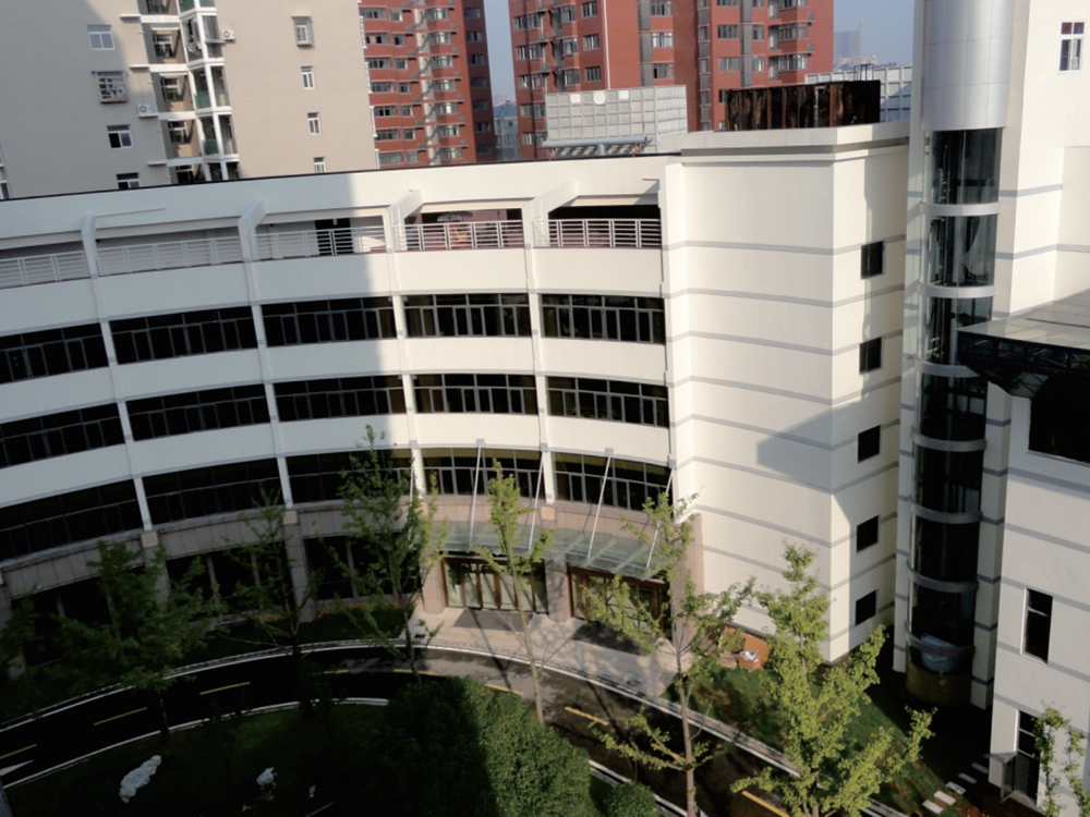 黄石市地方税务局活动中心、羽毛球馆、健身房、宾馆室内， 外装饰改造工程设计、施工